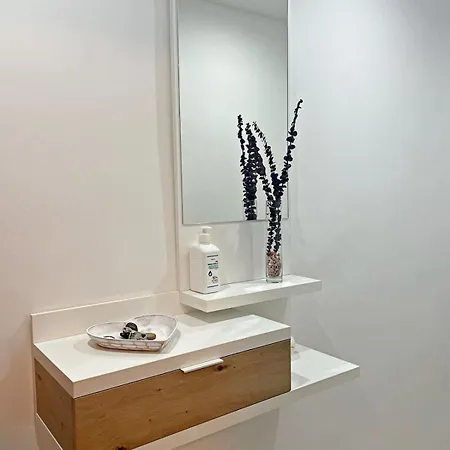 Precioso Piso - 1ª Línea De Mar Apartamento *